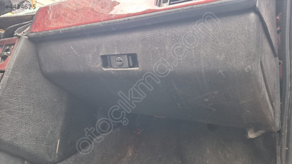 Tipo ön göğüs torpido gözü