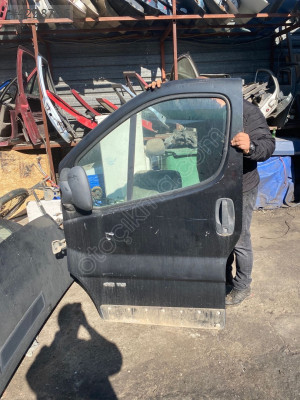 Renault trafic sol ön kapı