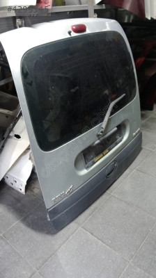 Renault Kango2 arka bagaj kapağı dolu