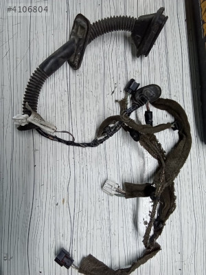 Dacia Sandero Symbol Sağ Ön Kapı Tesisatı 241256788R