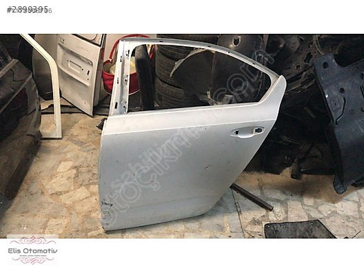 SKODA OCTAVİA SOL ARKA KAPI 2016