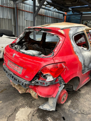 PEUGEOT  207   TEK  KAPI  SAĞ  ARKA   ÇAMURLUK