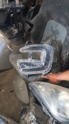 RENAULT CAPTUR SOL ÖN FAR ORJİNAL ÇIKMA
