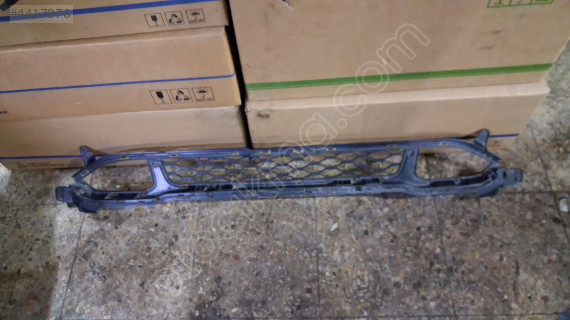 HYUNDAİ KONA ÖN TAMPON IZGARASI ORİJİNAL ÇIKMA 2018