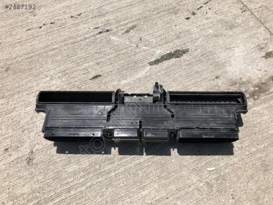 MERCEDES G SERİ W463 HAVA EMME KANALI 4635009102