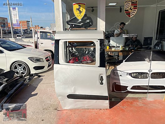 DOBLO 4 SAĞ ARKA KAPI ORJİNAL