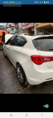 ALFA ROMEO GUİLETTA SOL ARKA ÇAMURLUK ÇIKMA ORJİNAL