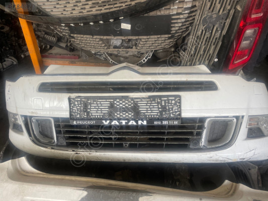 Citroen C5 ön tampon dolu orijinal