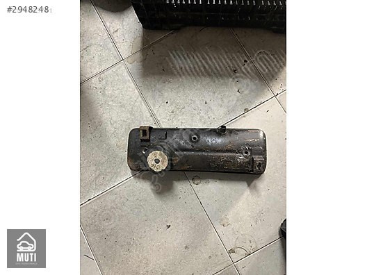 Renault 9 19 külbütor kapağı