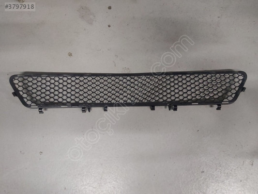 MERCEDES E SERİSİ ÖN TAMPON IZGARA