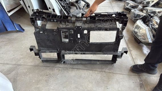 Renault Megane 4 Modeli için Çıkma Ön Panel