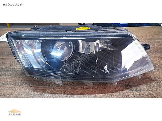 2014 OCTAVIA SAĞ FAR MERTLER OTO YEDEK PARÇADA