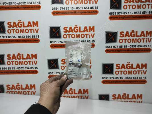 OPEL ASTRA-J ÇIKMA SOL FAR FİSKİYE KAPAĞI TUTUSUCU OEM; 13374198