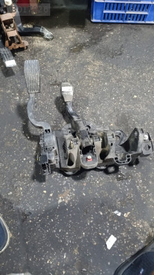 FİAT FİORİNO PEDAL TAKIMI ORJİNAL ÇIKMA