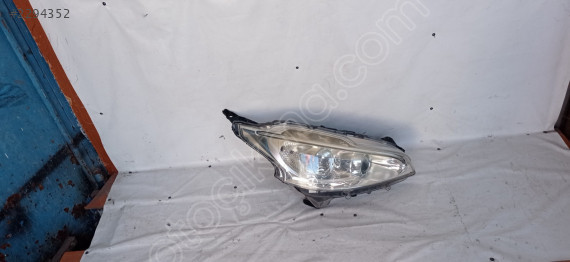Peugeot 208 2008 2012 çıkma sağ fa