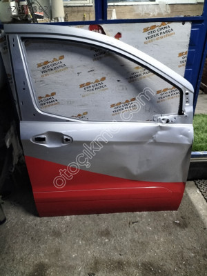 Ford courier çıkma sağ ön kapı