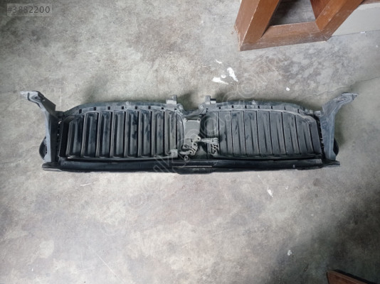 2016-2018 BMW 7 Serisi 750i Ön Tampon Hava Panjuru 1126422xx