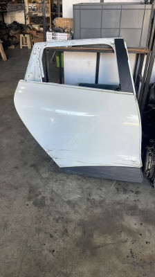 Clio 4-IV Sağ Arka Kapı (2013-2015) STATİON WAGON