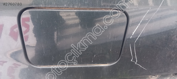 Çıkma mazda 626 dış depo kapağı
