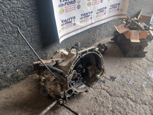 FORD ESCORT ALTTAN MARŞLI ŞANZIMAN ÇIKMA