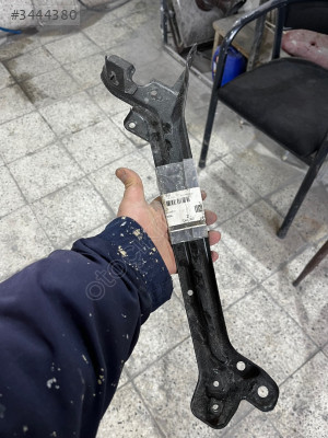 Skoda süper b sol far üst sacı