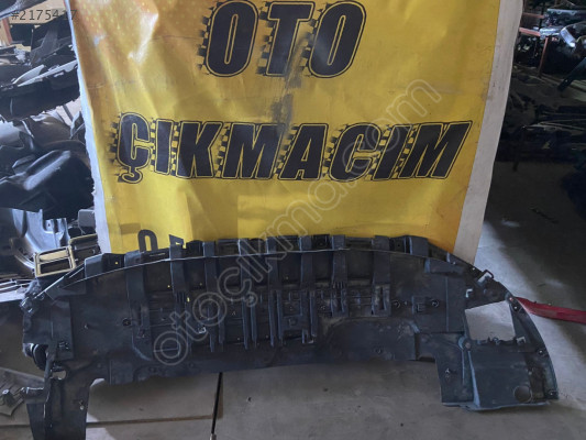 RENAULT Megane 4 ön tampon alt bakaliti 622355835