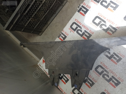 Peugeot 3008 Ön Sağ Eşik Kaplaması 9811645877