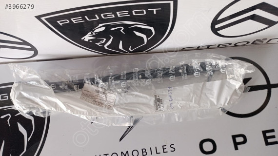 OPEL COMBO E RİFTER BERLİNGO SAĞ ÖN KAPI FİTİLİ 9855554380
