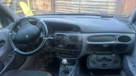 Megane 1 Göğüslük