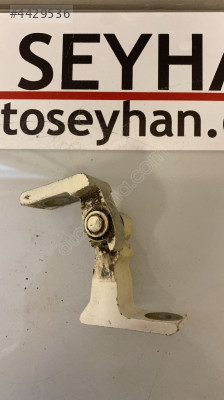 8K0831401D seat toledo 2012-19 sol ön kapı alt üst menteşesi