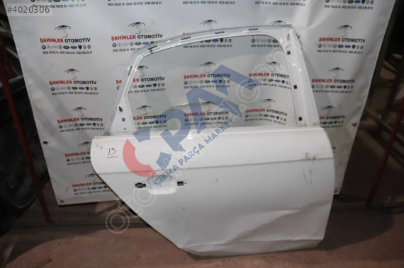 AUDİ A4 SAĞ ARKA KAPI