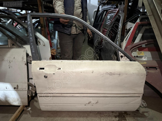 MİTSUBİSHİ GALANT SAĞ ÖN KAPI DOLU 90 MODEL 2.ÜRÜN