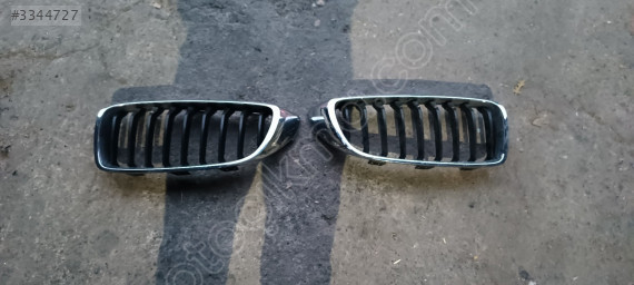 BMW f32 ön panjur böbrekleri
