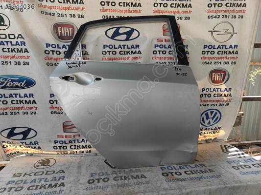 Hyundai i20 sağ arka kapı