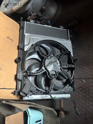 Peugeot 2008 fan çıkma orjinal