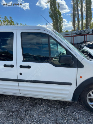 FORD CONNECT SAĞ ÖN KAPI DOLU MONTECAR