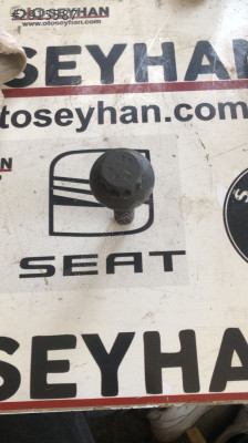 Seat Leon 2015 ön akis vidası