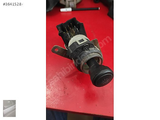STRATTUS FAR DÜĞME 4607086