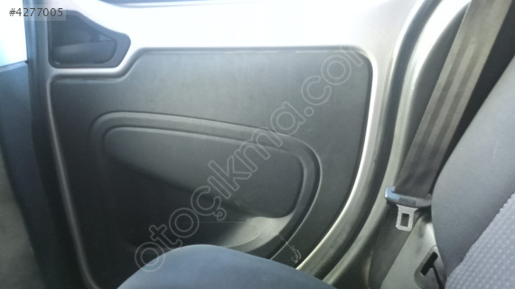 citroen nemo sağ sürgülü kapı döşemesi