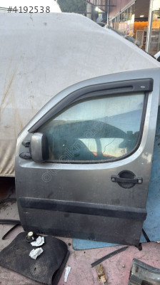 2010 Fiat Doblo ÇIKMA ORJİNAL sol ön kapı
