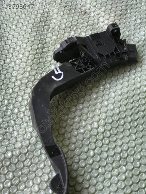 Opel Corsa F Gaz Pedalı