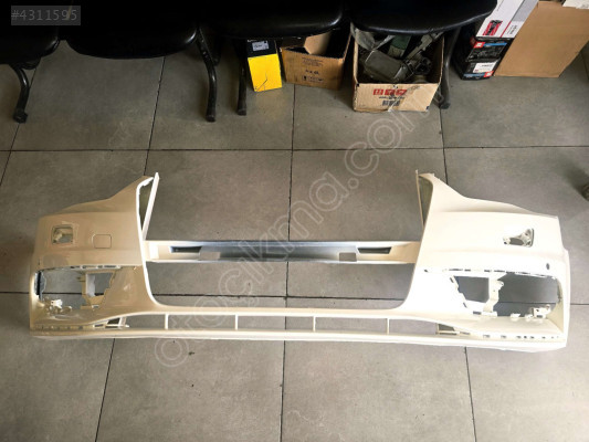 A3 ÖN TAMPON (12-15) SEDAN FAR YIKAMA VE SENSÖR DELİKLİ BEYAZ