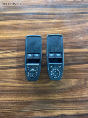 Renault Clio 5 sıfır orijinal cam düğmesi
