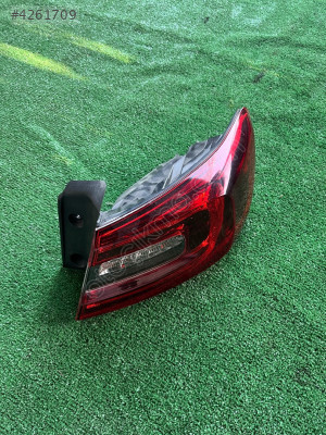 RENAULT TALİSMAN SAĞ ARKA STOP LAMBASI