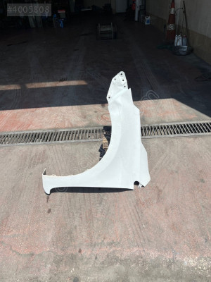 2013/2018 TOYOTA COROLLA BEYAZ SOL ÖN ÇAMURLUK ORJINAL BOYASIZ