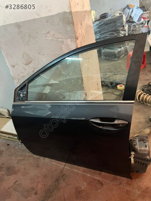 TOYOTA COROLLA Sol Ön Kapı - MERT OTO Çıkma Parçalar