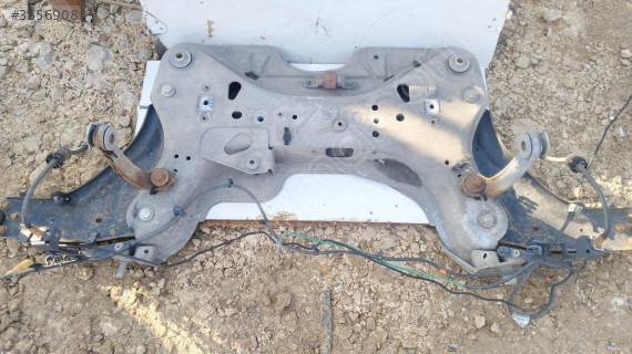 RENAULT LAGUNA 2 MOTOR TRAVERSİ ÇEVİK OTO ORJİNAL ÇIKMA BURSA