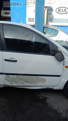 ford fiesta sağ ön kapı dolu