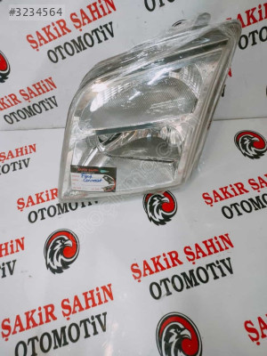 Çıkma Ford Tourneo Connect Sağ Ön Far Parçası