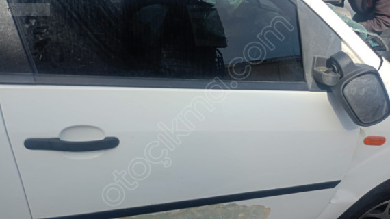 ford fiesta sağ ön cam sıyırıcı